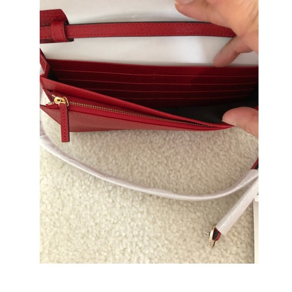 Gucci Crossbody Wallet. Red. NWT! - Picture 4 of 7